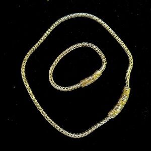 Premier design, criss cross necklace and bracelet